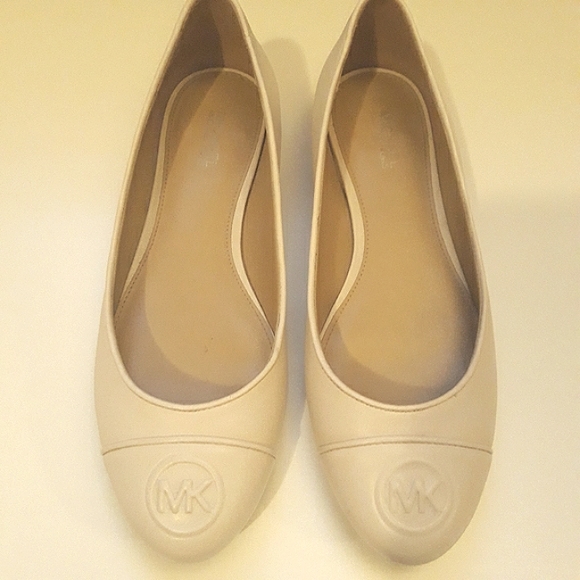 MK Flats - Picture 2 of 9